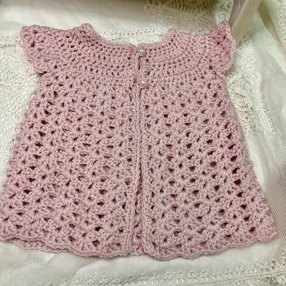 0-3 months Handmade Crocheted Pink Baby Set - Picture 4 of 8